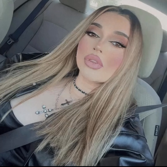 makeupbyadrii